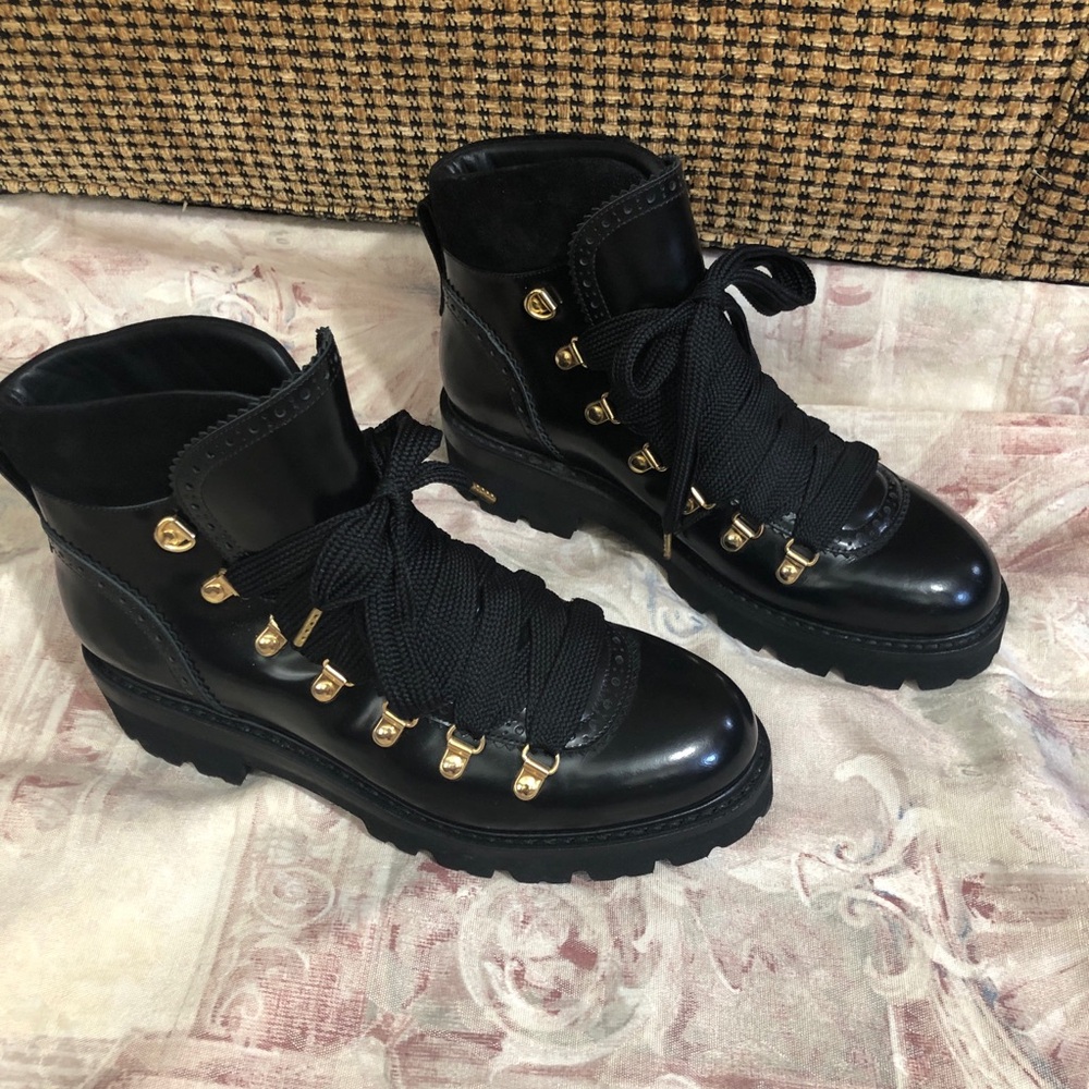 The office of Angela Scott Black Leather Lace-Up Boots Mr Lucas